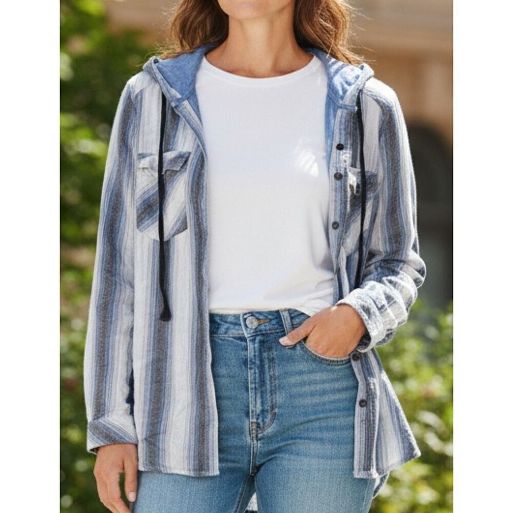 Boston Traders Blue Chambray Hooded Womens Size XS Striped Shacket Button Up